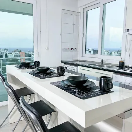 Luxury Penthause In The City Center Appartamento