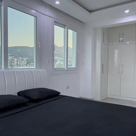 Luxury Penthause In The City Center Apartment *